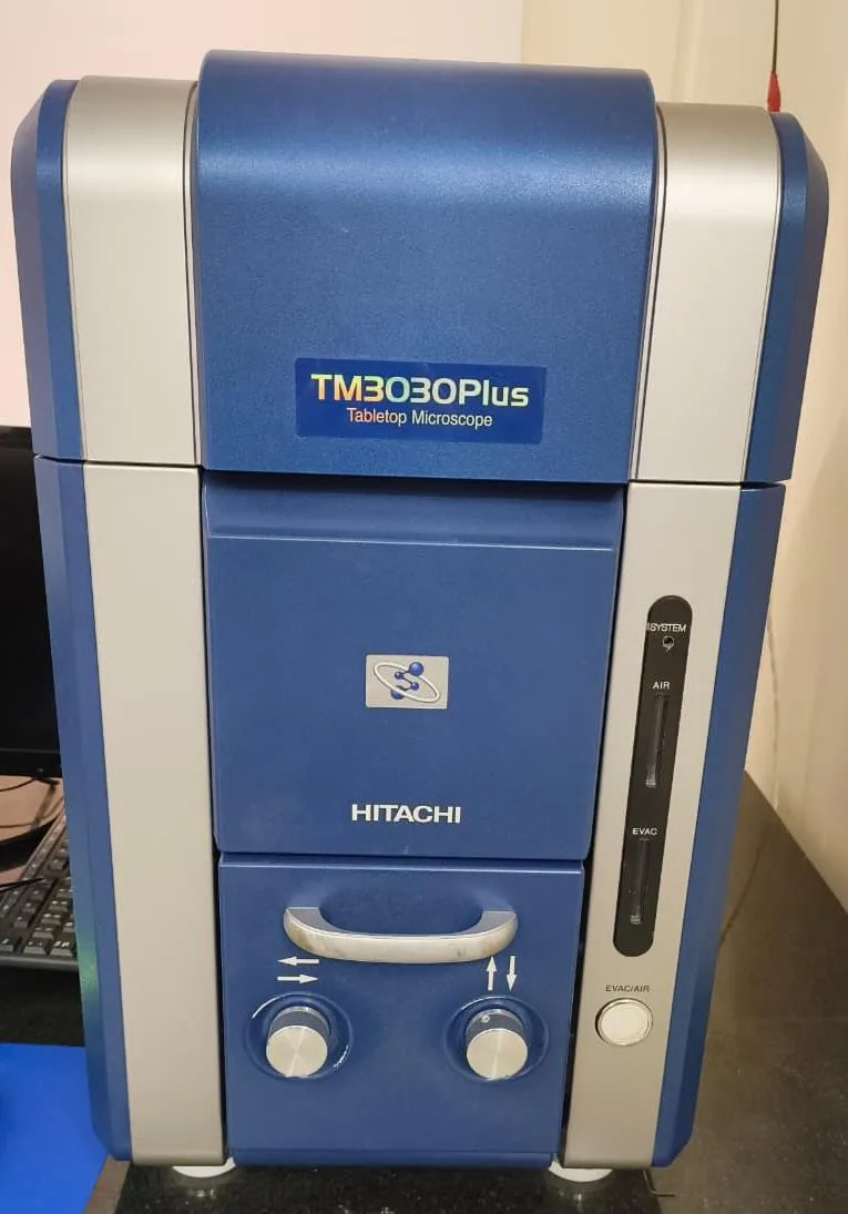 Scanning Electron Microscope instrument
